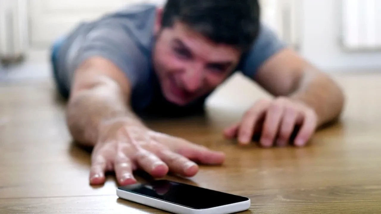 Dijital Çağda Ruh Sağlığı: Sosyal Medya, Ekran Bağımlılığı ve Depresyon